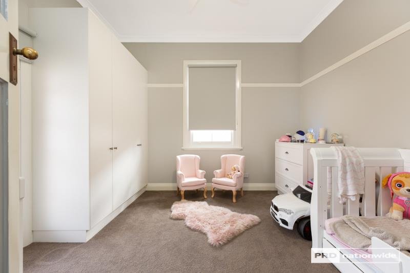 42 Phillip Street TAMWORTH 8