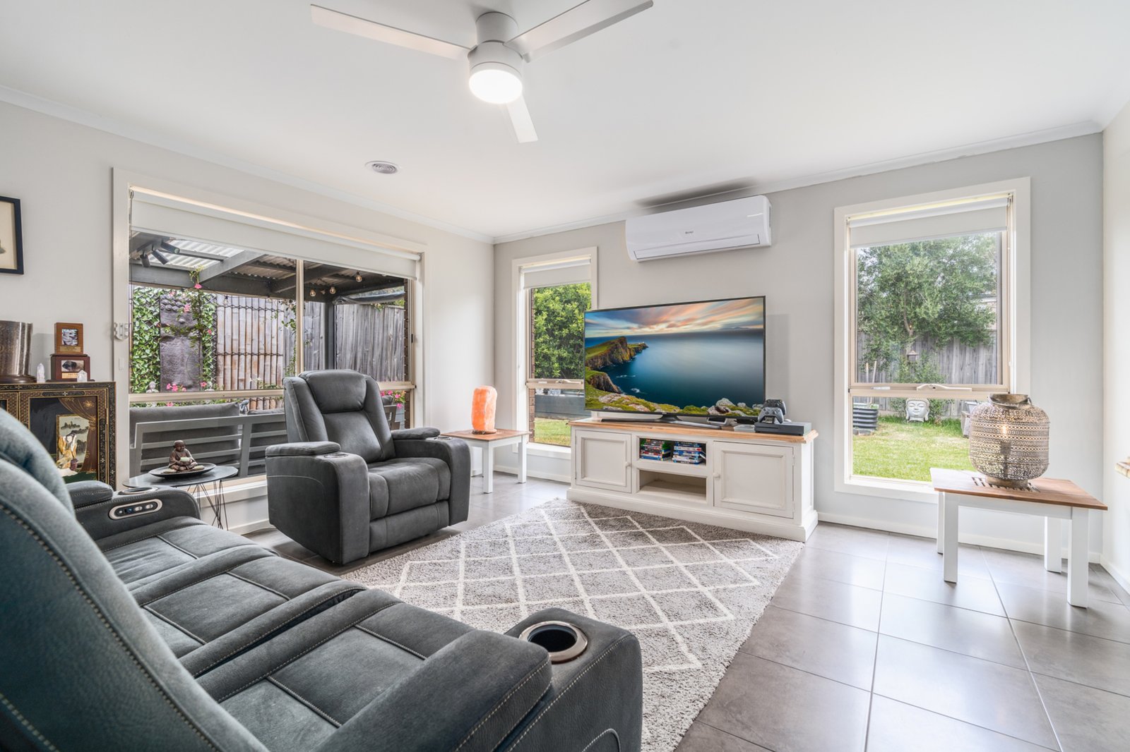 Gallery: 42 Pickworth Drive
