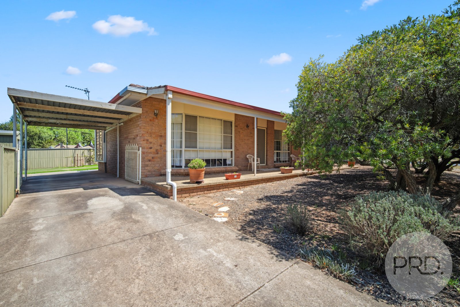 42 Pugsley Avenue ESTELLA 1