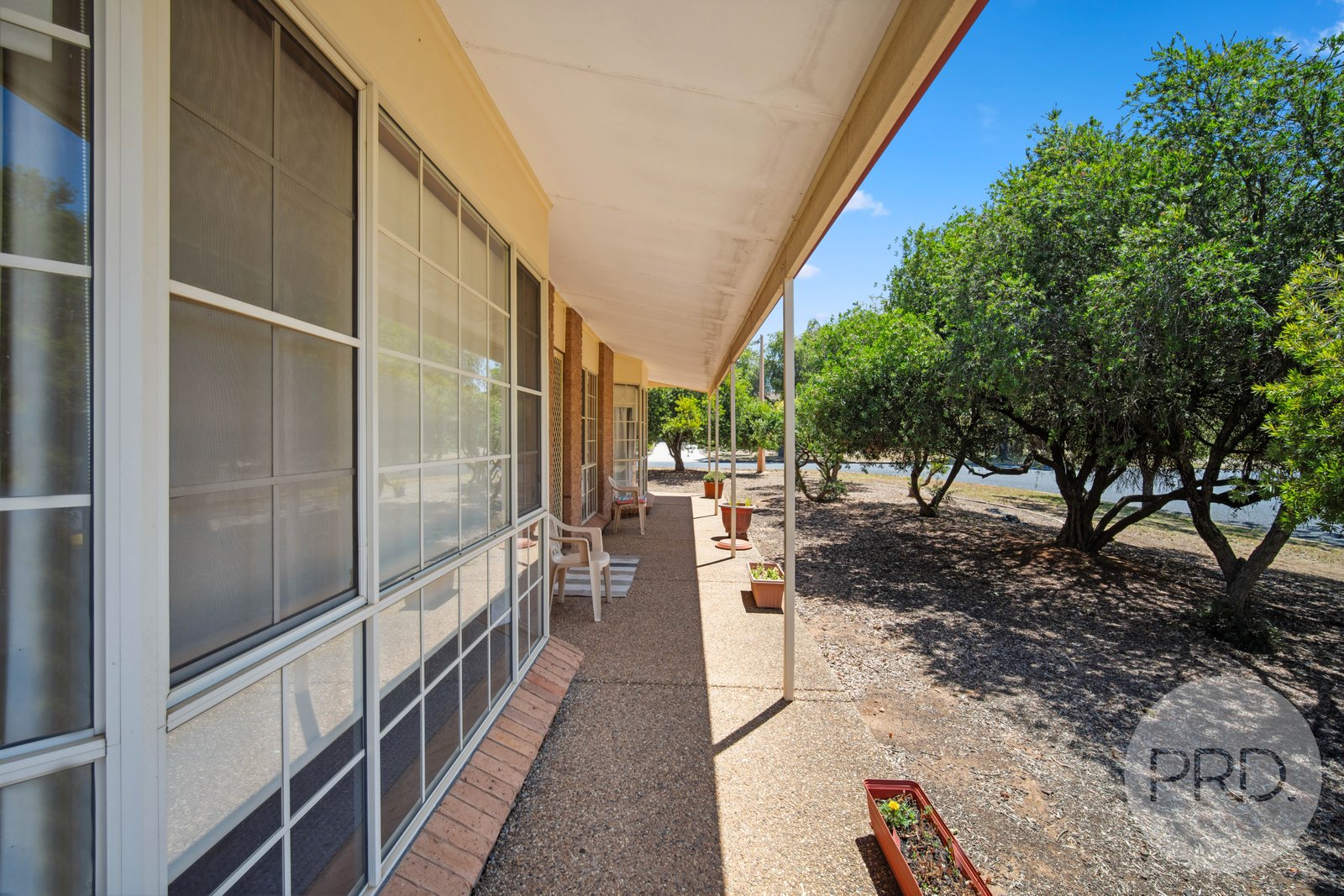 42 Pugsley Avenue ESTELLA 3