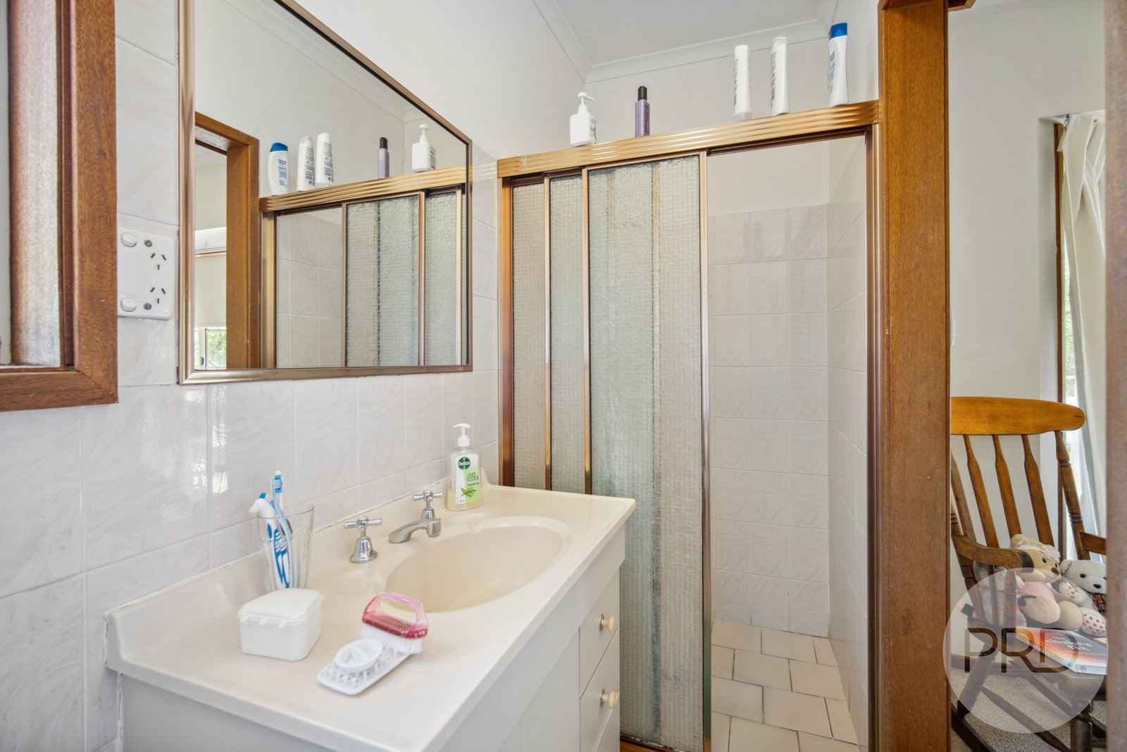 42 Pugsley Avenue ESTELLA 9