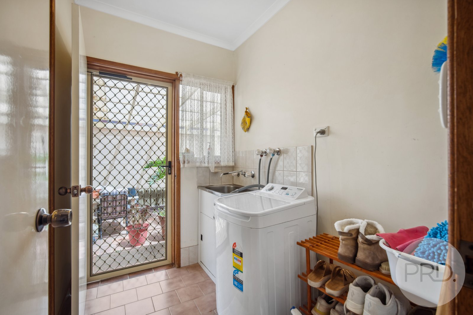 42 Pugsley Avenue ESTELLA 13