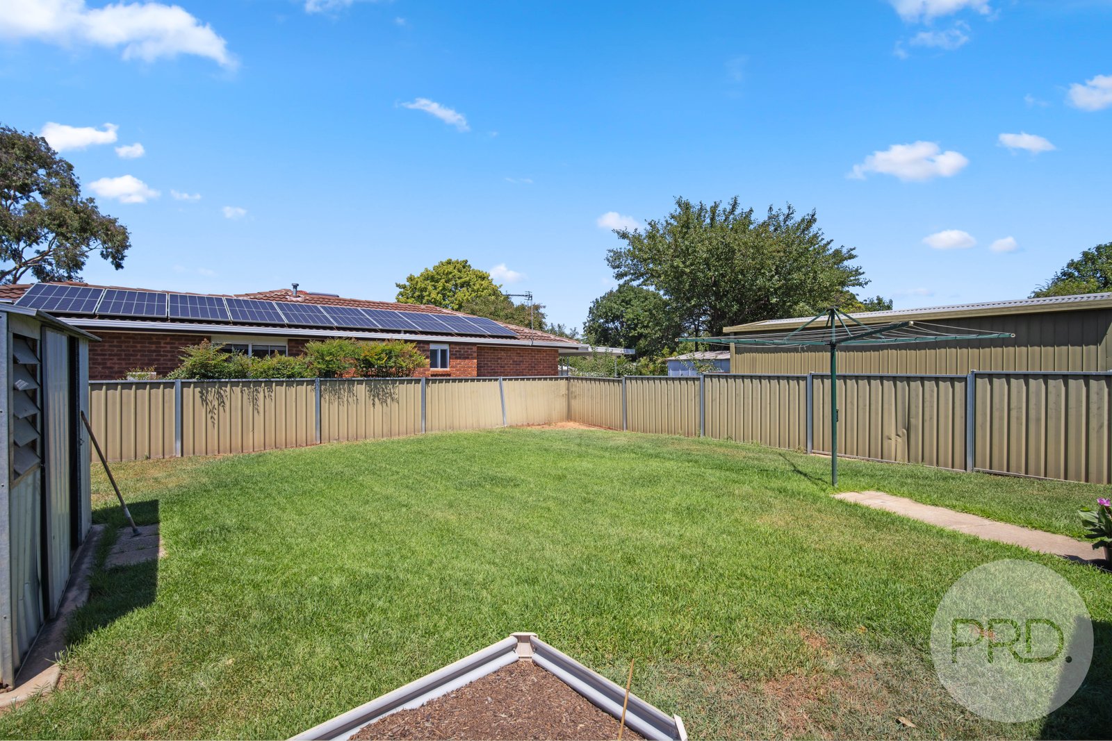 42 Pugsley Avenue ESTELLA 16