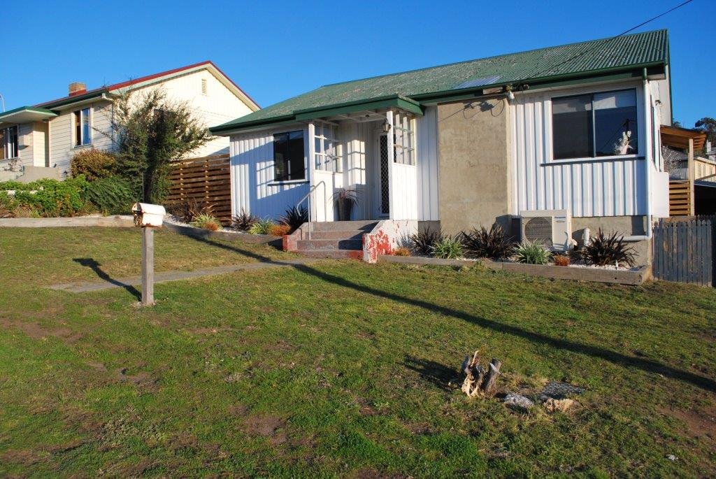 42 Riawena Road MONTAGU BAY 1