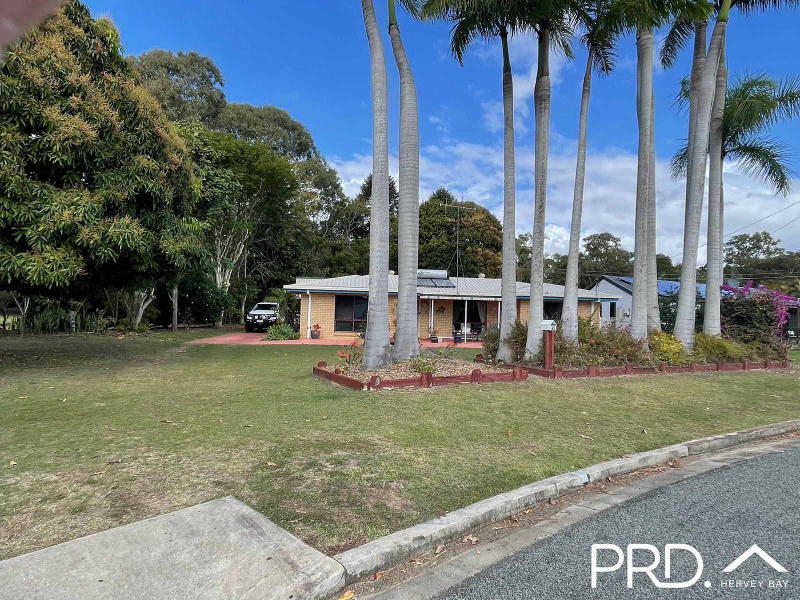 42 Richard Street URANGAN QLD 4655