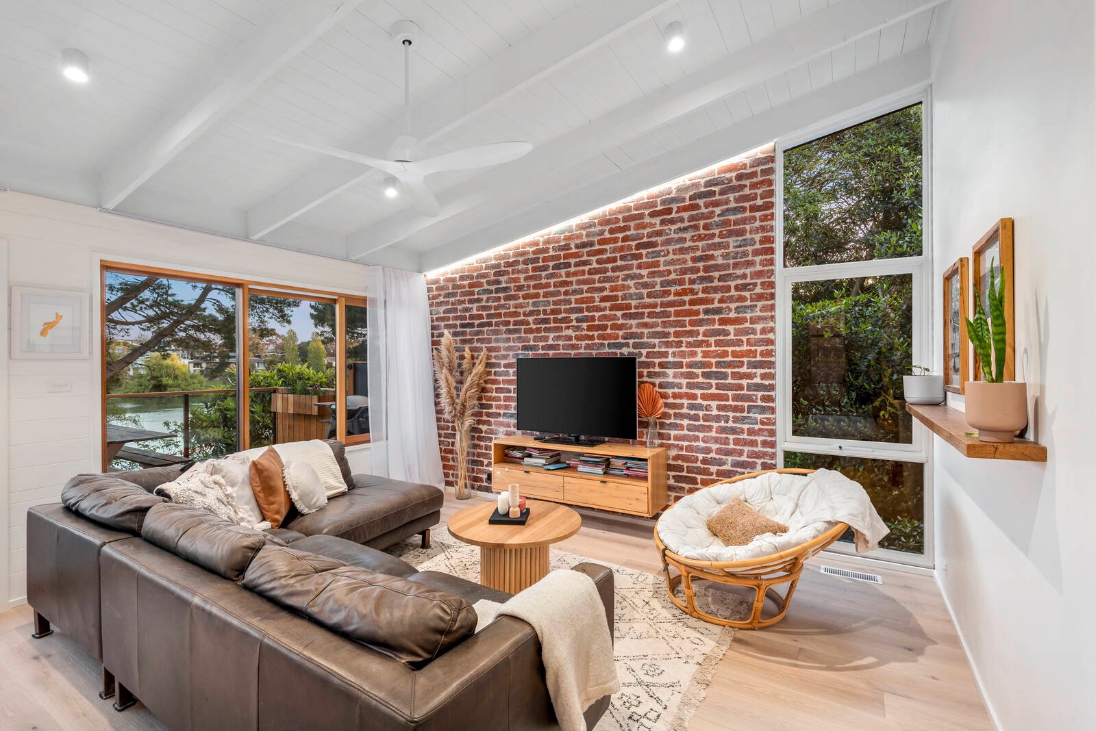 Real Estate and Property in 42 Riviera Crescent, Ocean Grove, VIC