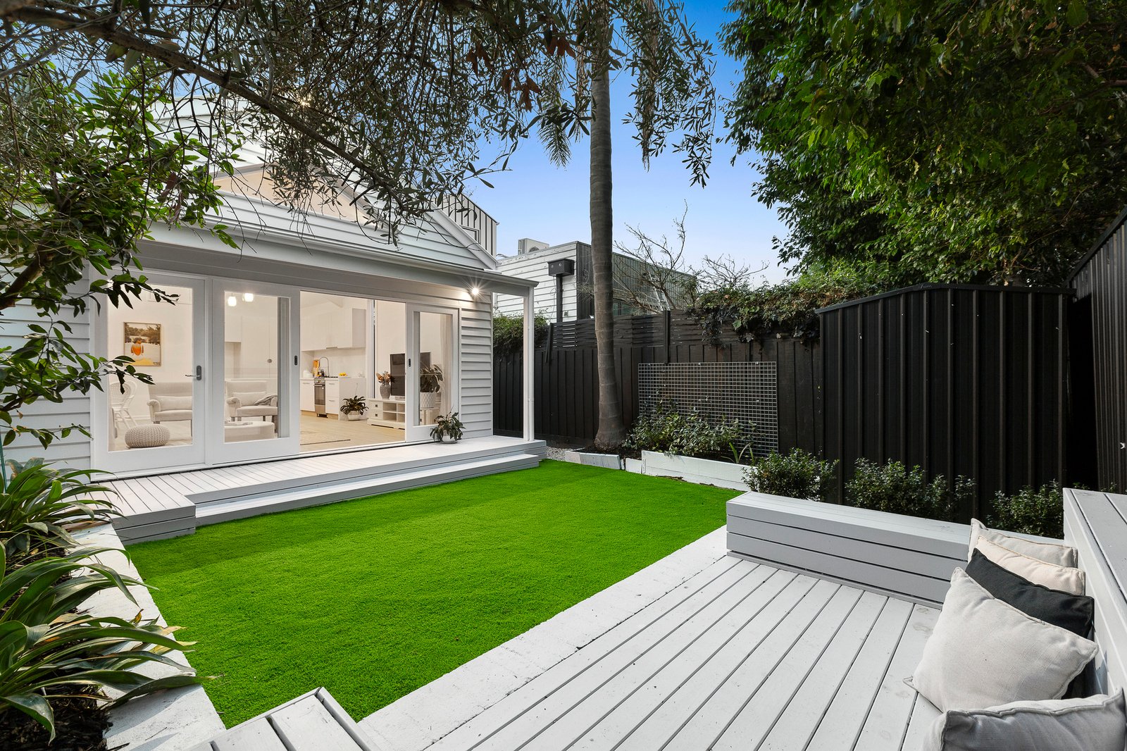 42 Rothesay Avenue, Elwood, 3184