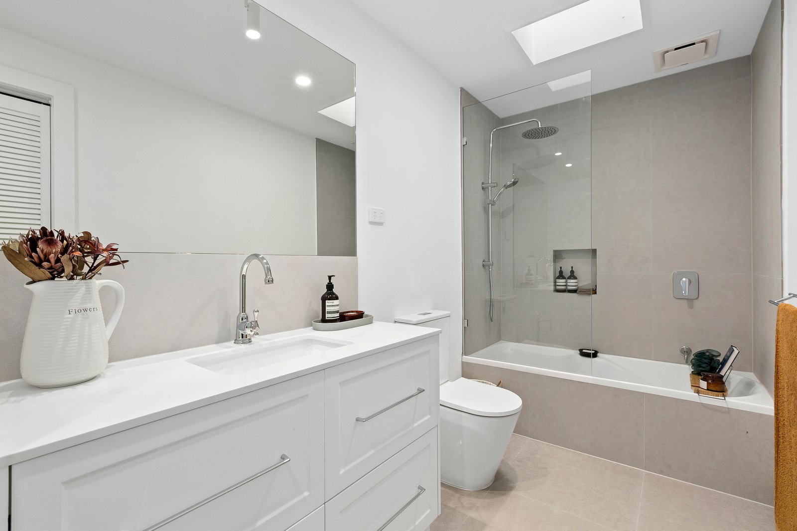 42 Rothesay Avenue, Elwood, 3184