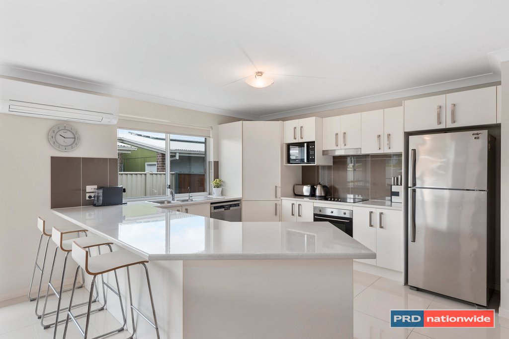 42 Saltwater Crescent CORINDI BEACH 4