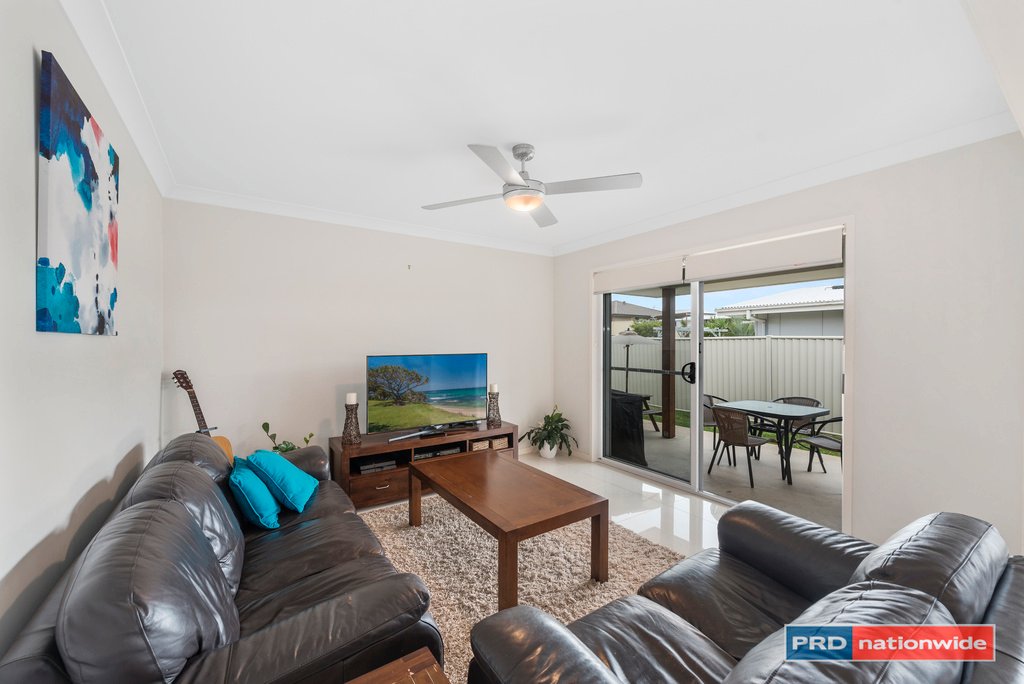 42 Saltwater Crescent CORINDI BEACH 6