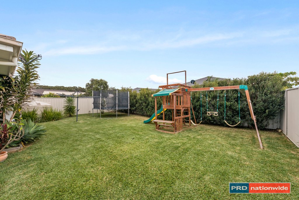 42 Saltwater Crescent CORINDI BEACH 14
