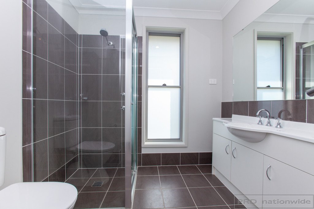 42 Sandpiper Circuit ABERGLASSLYN 13