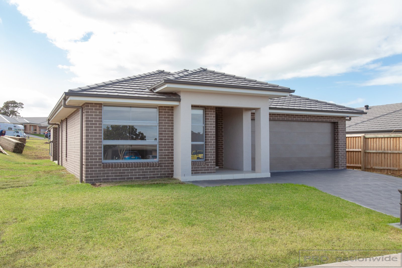 42 Sandpiper Circuit ABERGLASSLYN 1