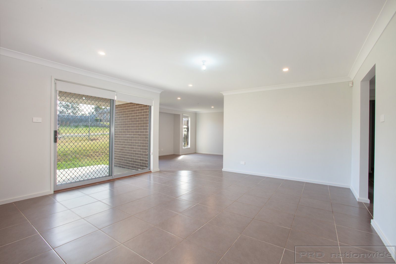 42 Sandpiper Circuit ABERGLASSLYN 2