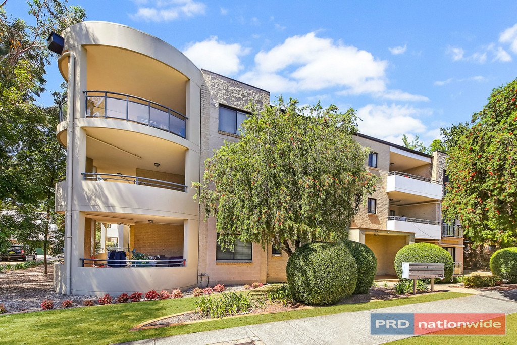 4/2 Shaftesbury Street CARLTON 1
