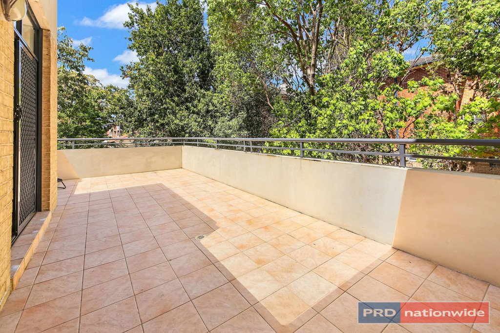 4/2 Shaftesbury Street CARLTON 6