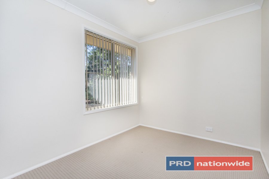 42 Sherwood Circuit PENRITH 11