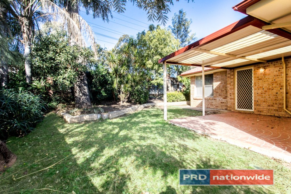 42 Sherwood Circuit PENRITH 14