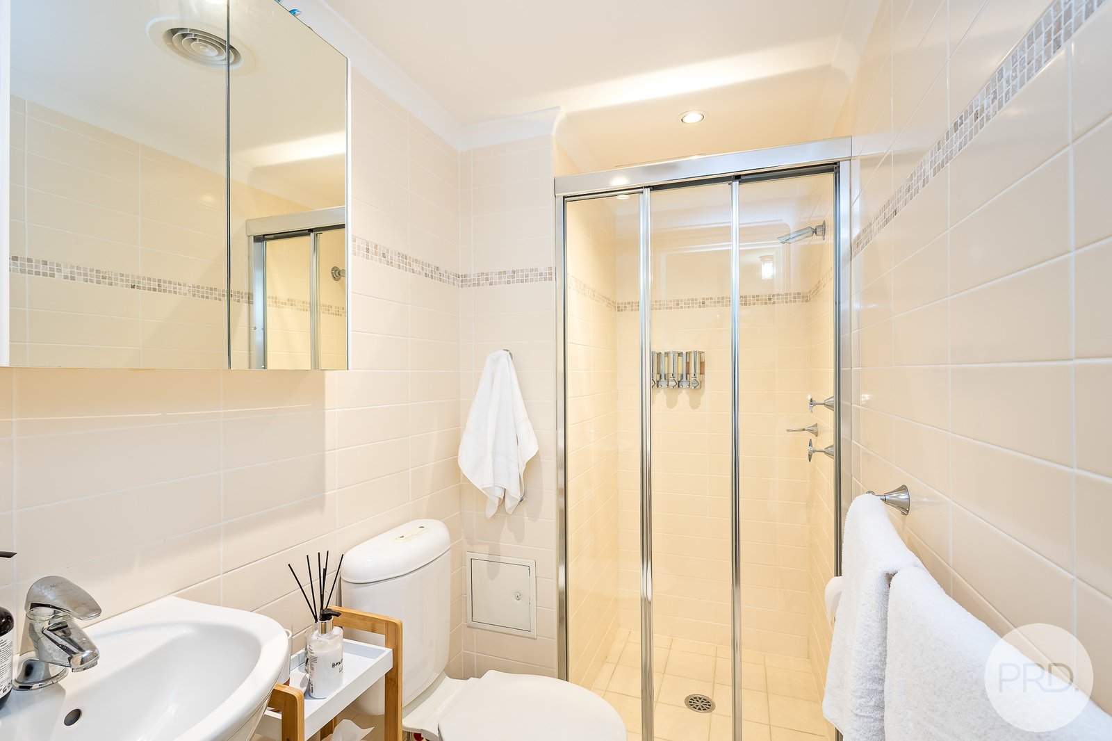 4/2 Shoal Bay Road NELSON BAY 9