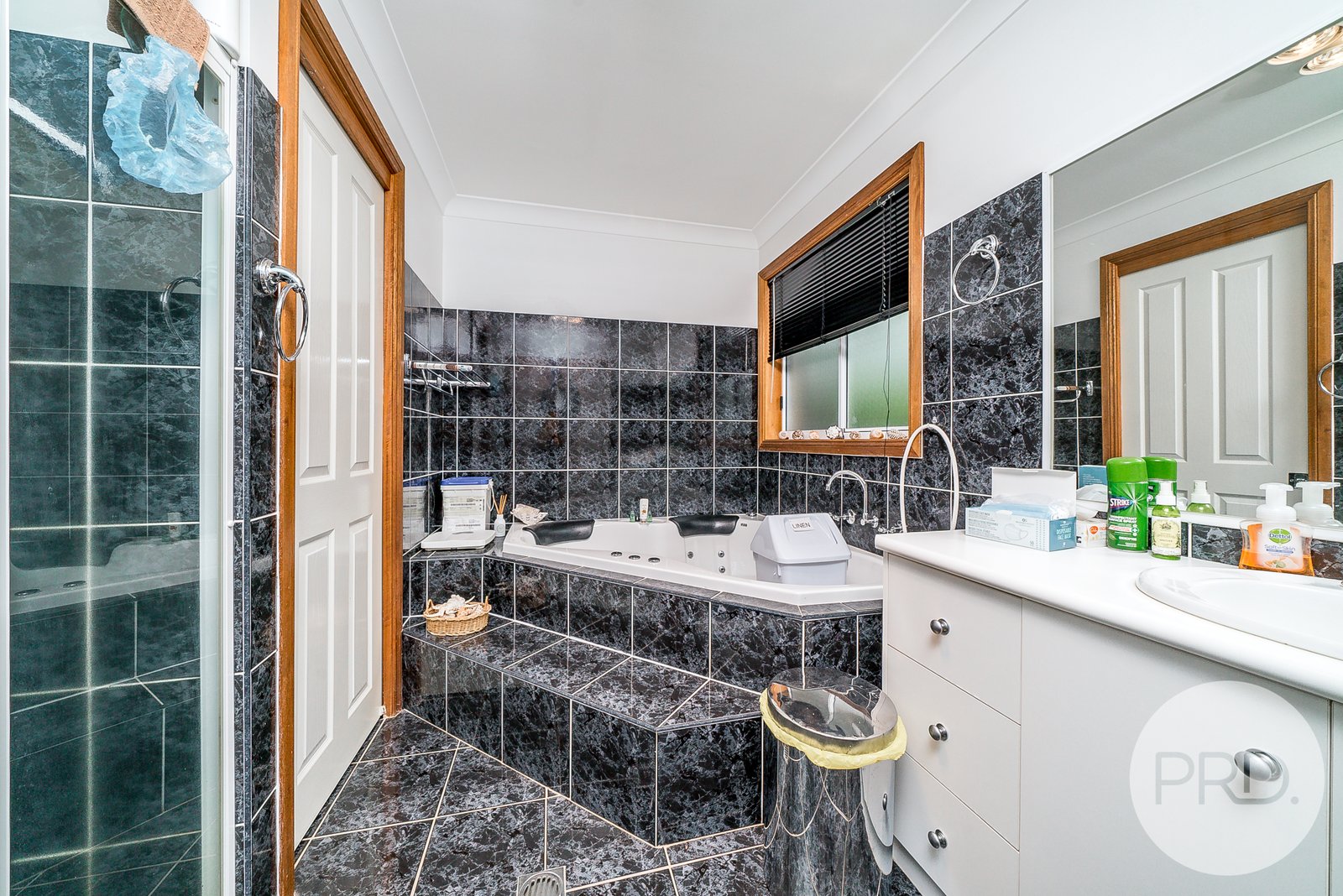 42 Simkin Crescent KOORINGAL 11