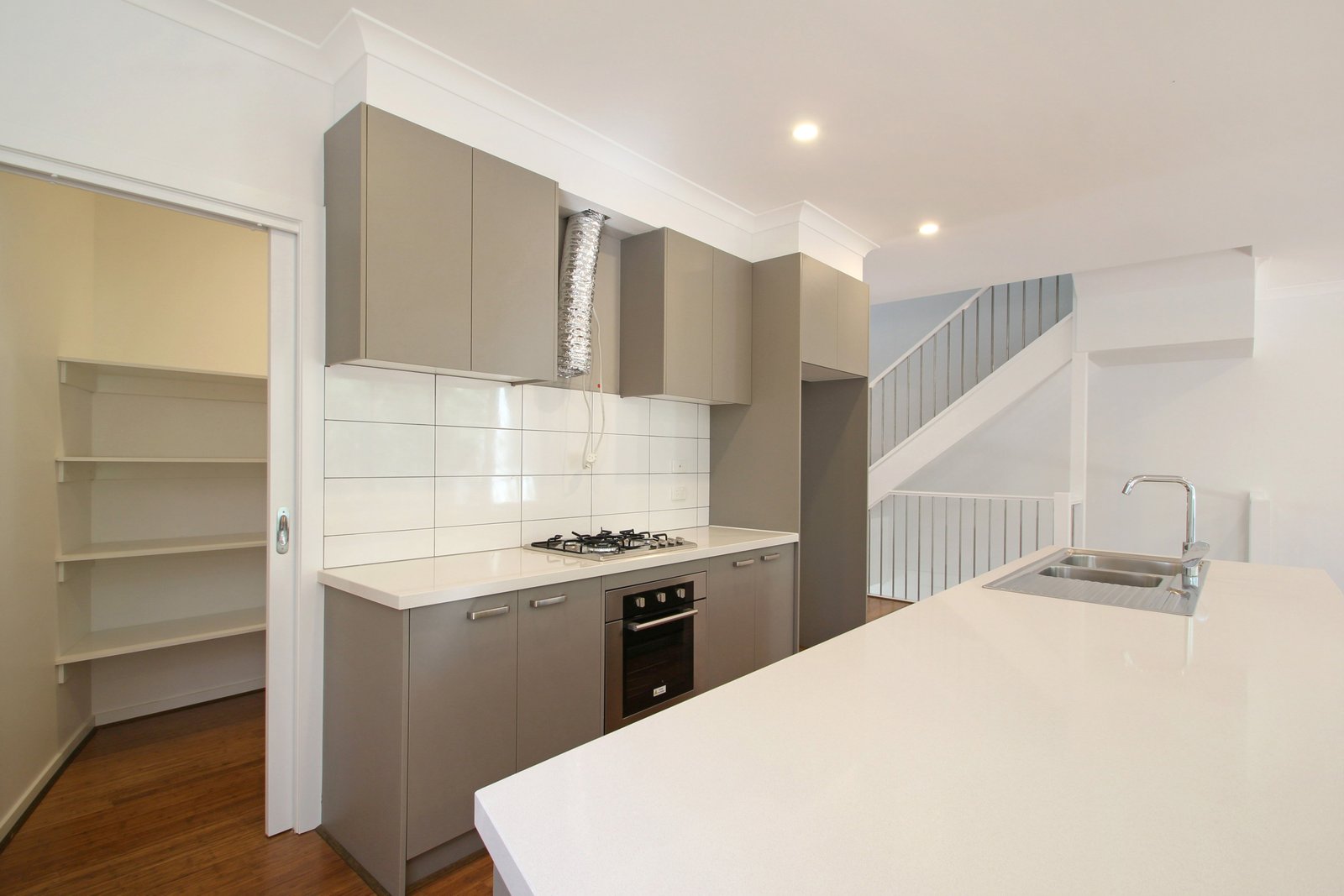 Gallery: 4/2 Stamford Road