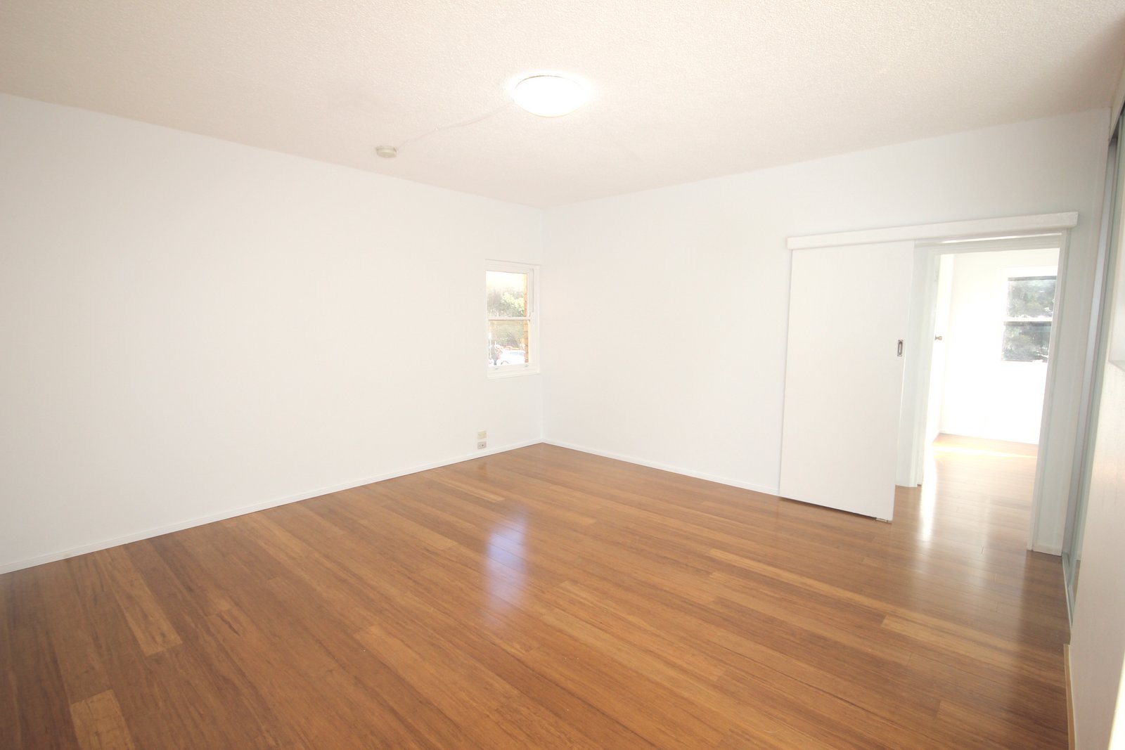 4/2 Station Street KOGARAH 3