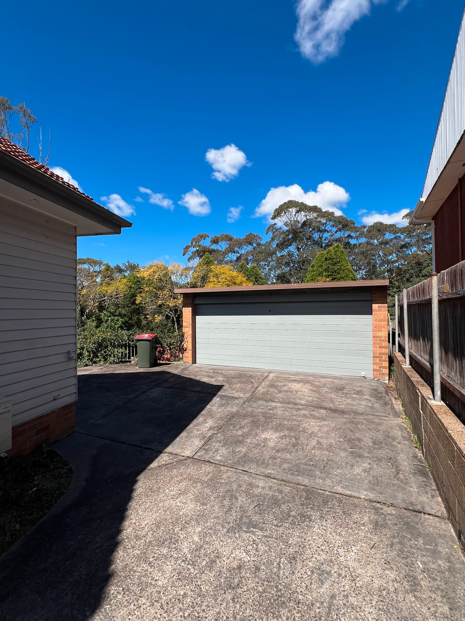 42 Stuart St  Kotara South 3