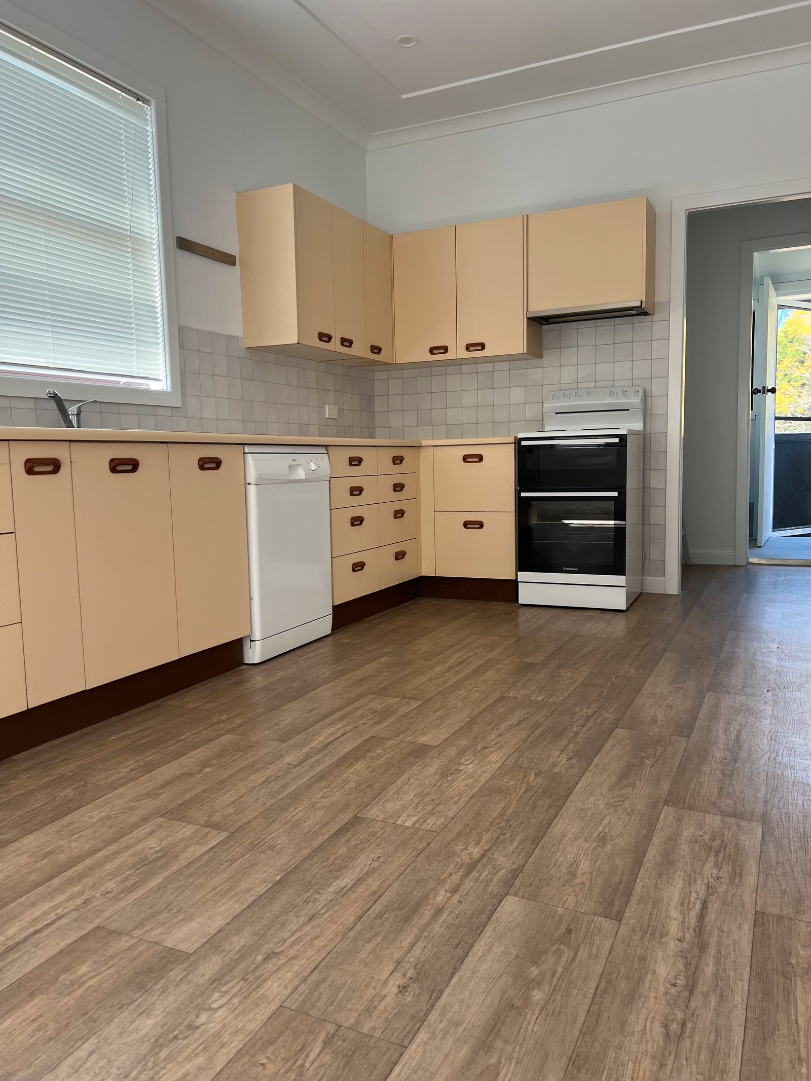 42 Stuart St  Kotara South 7