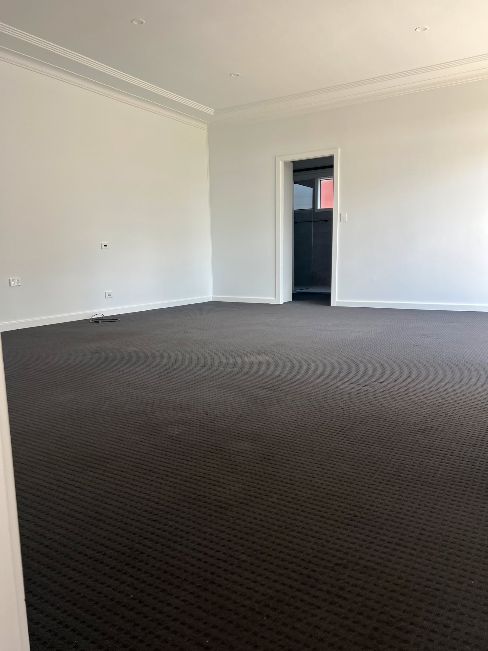 42 Stuart St  Kotara South 8