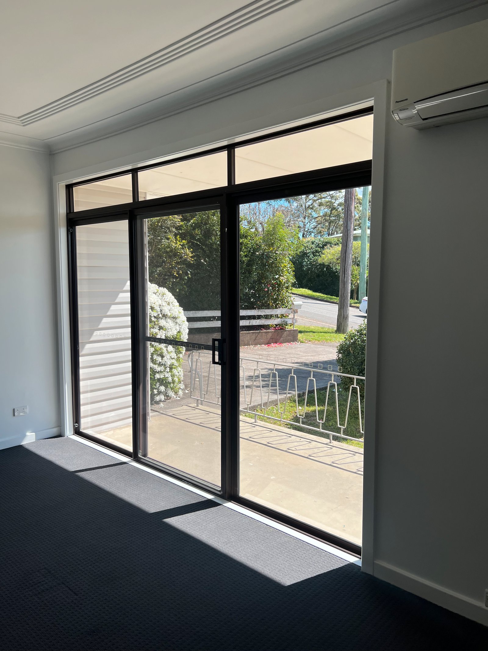 42 Stuart St  Kotara South 9