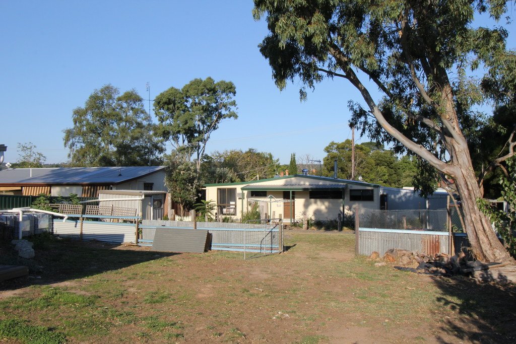 42 Surrey Street LINTON 16