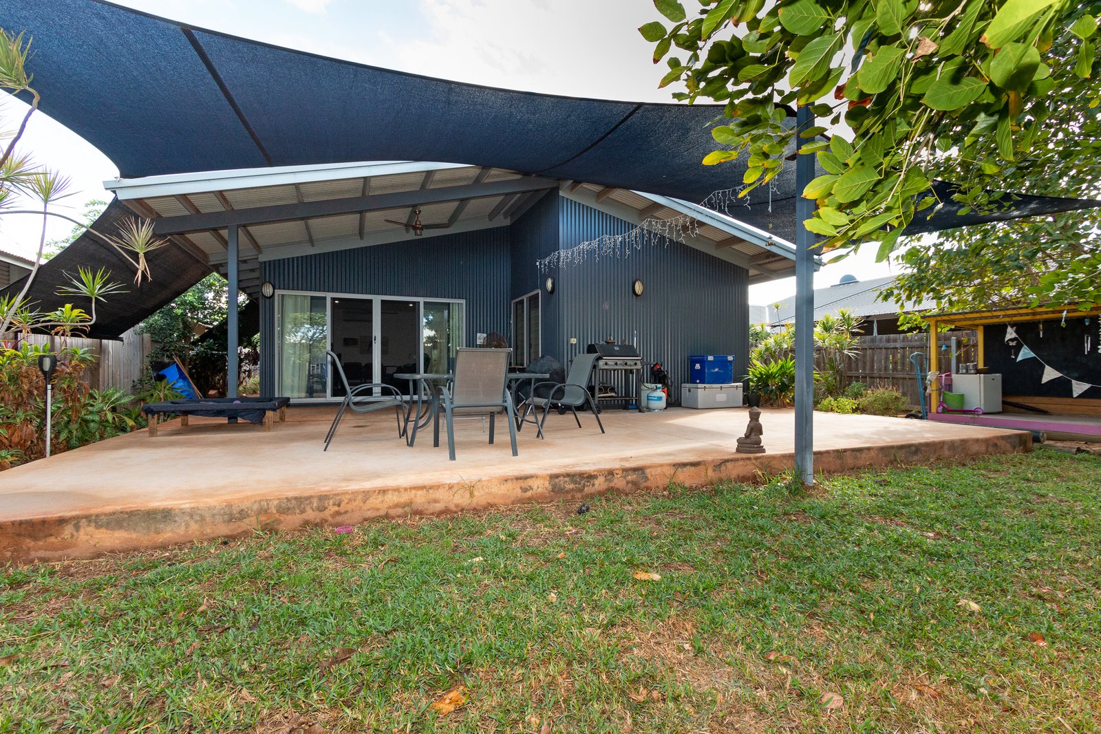 42 Tanami Drive BILINGURR 11