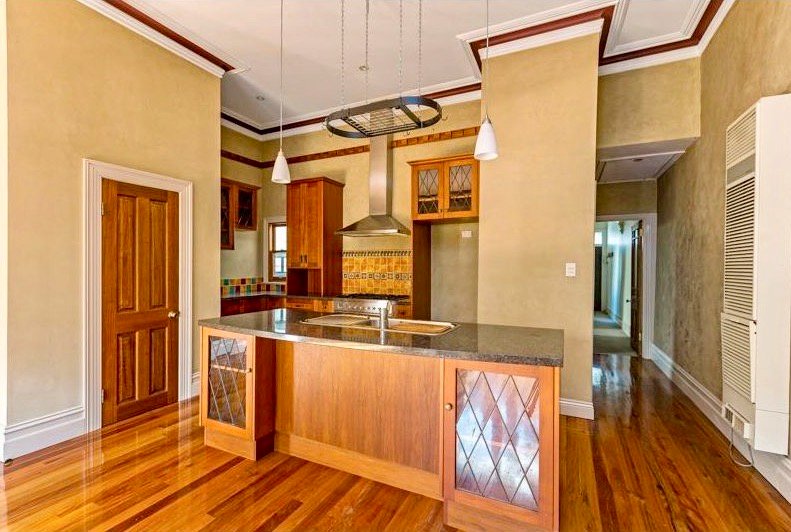 Gallery: 42 Tarrengower Street