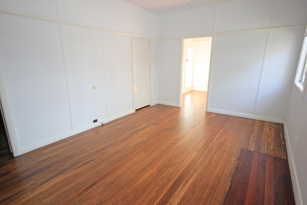 42 The Boulevarde  DUNBOGAN 6