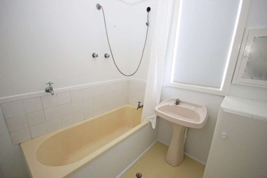 42 The Boulevarde  DUNBOGAN 12