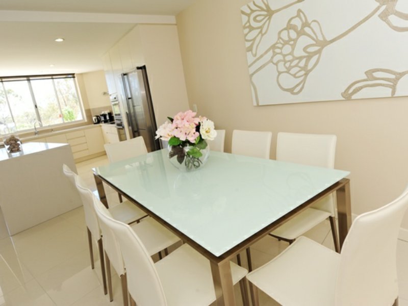 4/2 The Promenade BOYNE ISLAND 4