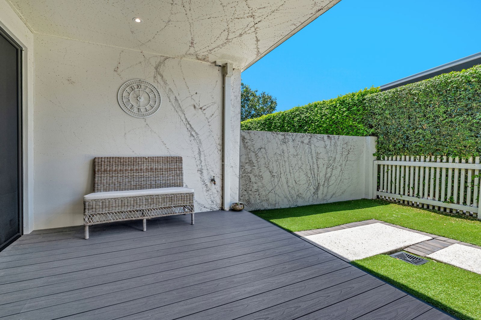 42 Theatre Drive BENOWA 3