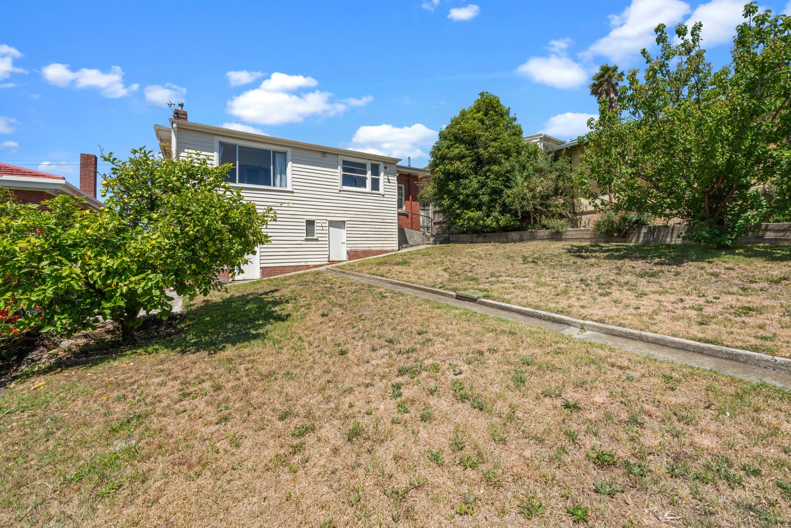 42 Tower Road NEW TOWN 16