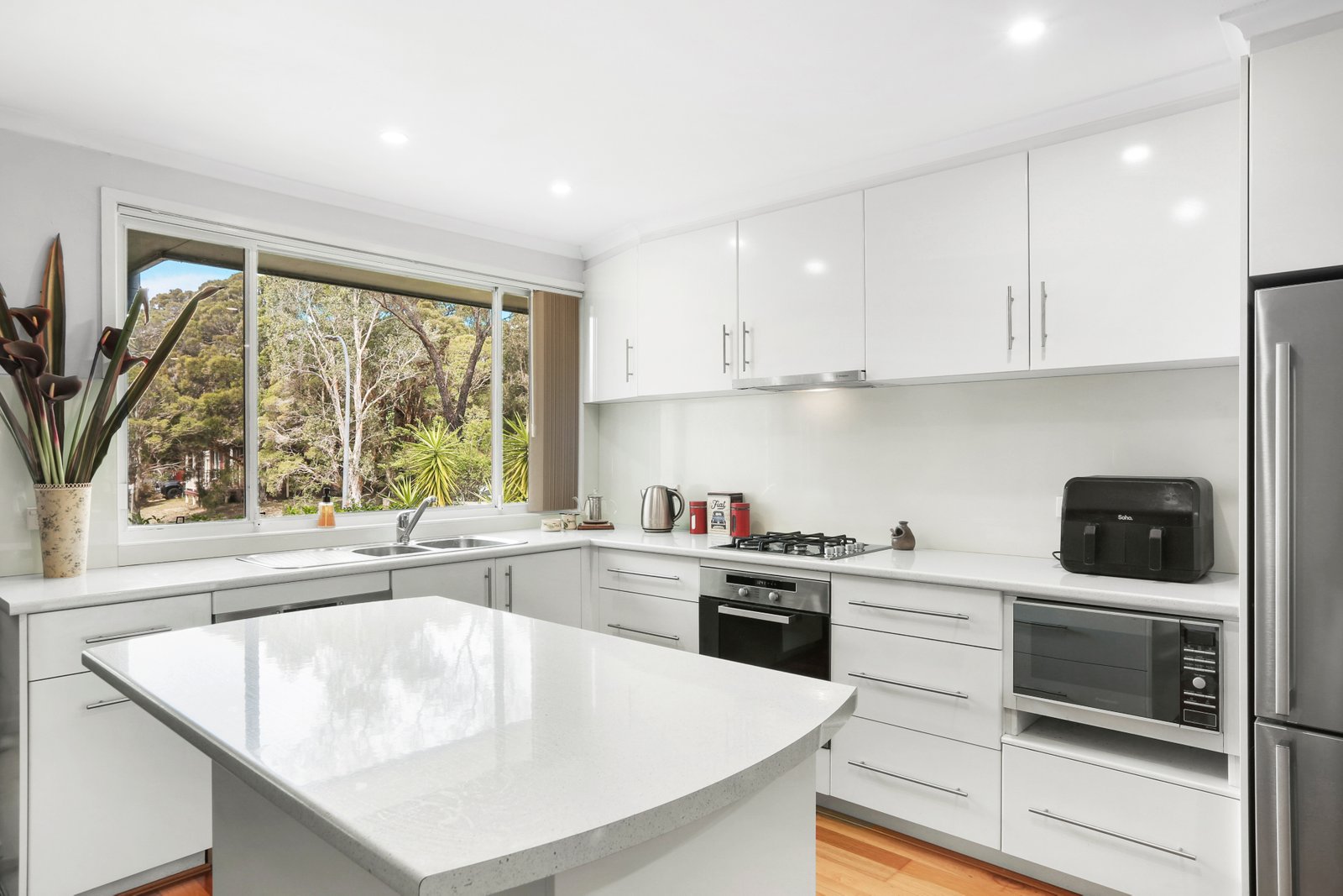 42 Turnbull Crescent AVONDALE 3