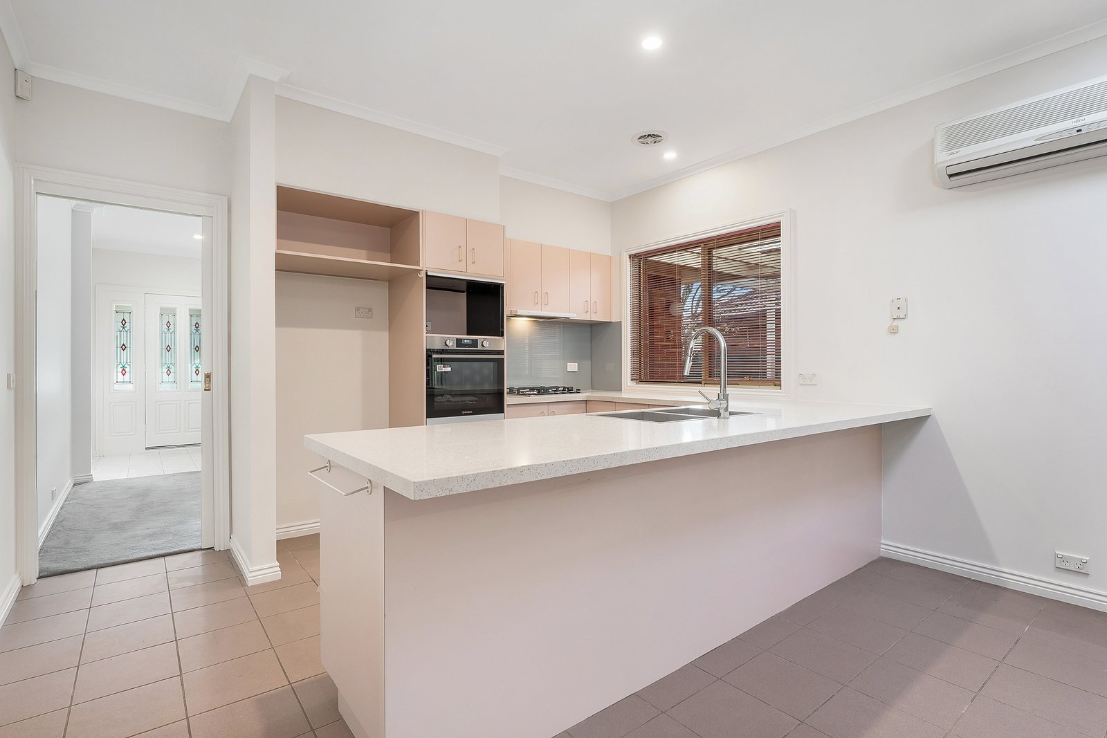 42 Vaughan Crescent, Kew East, 3102