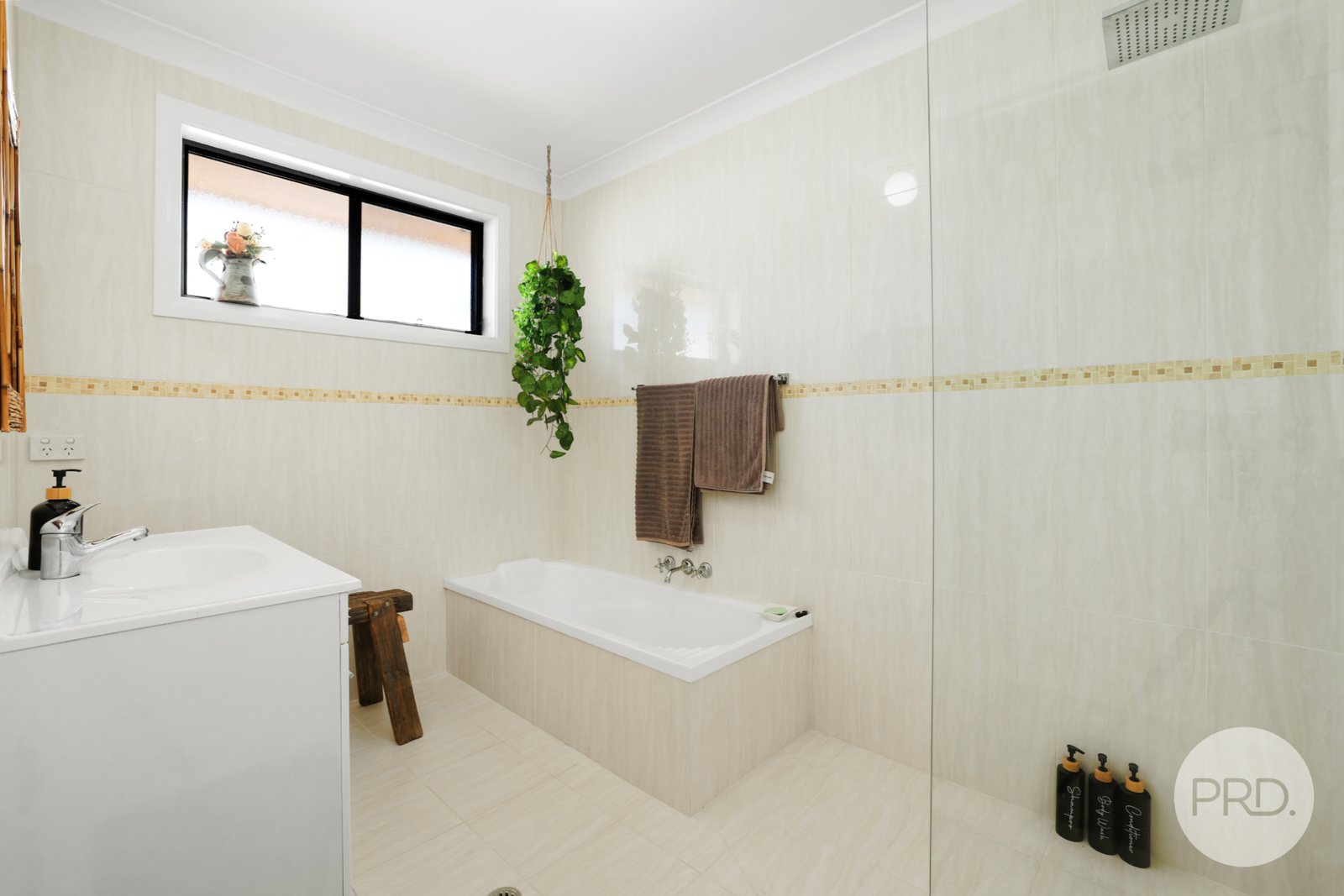 42 Victoria Street MURRURUNDI 12