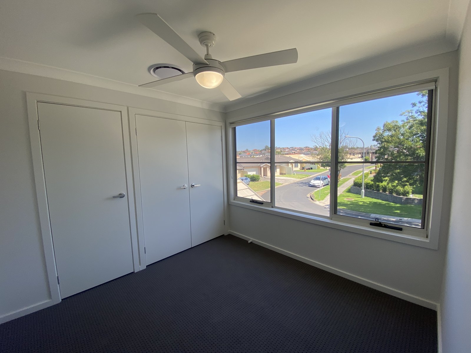 42 Vlatko Drive WEST HOXTON 9