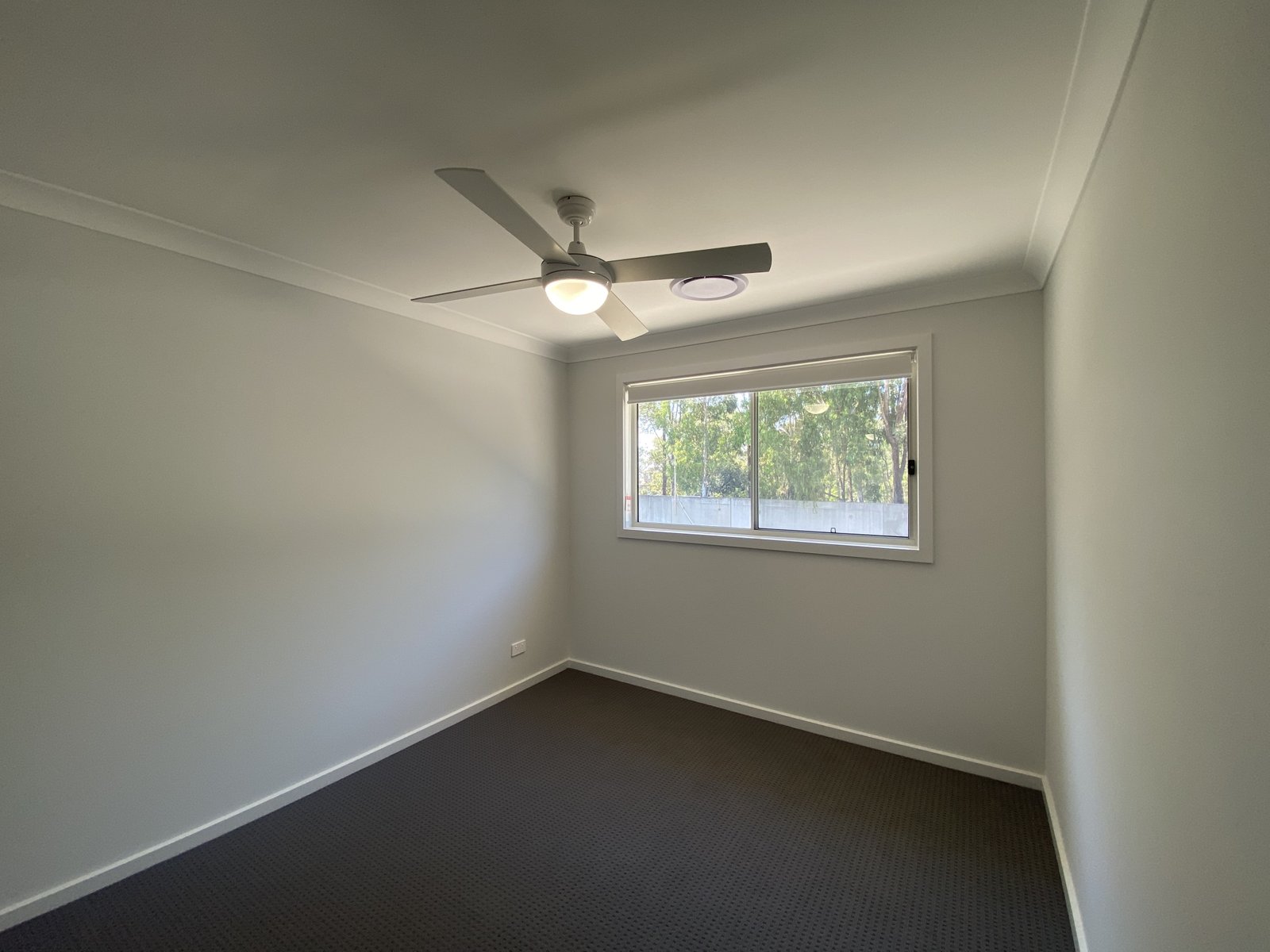 42 Vlatko Drive WEST HOXTON 10