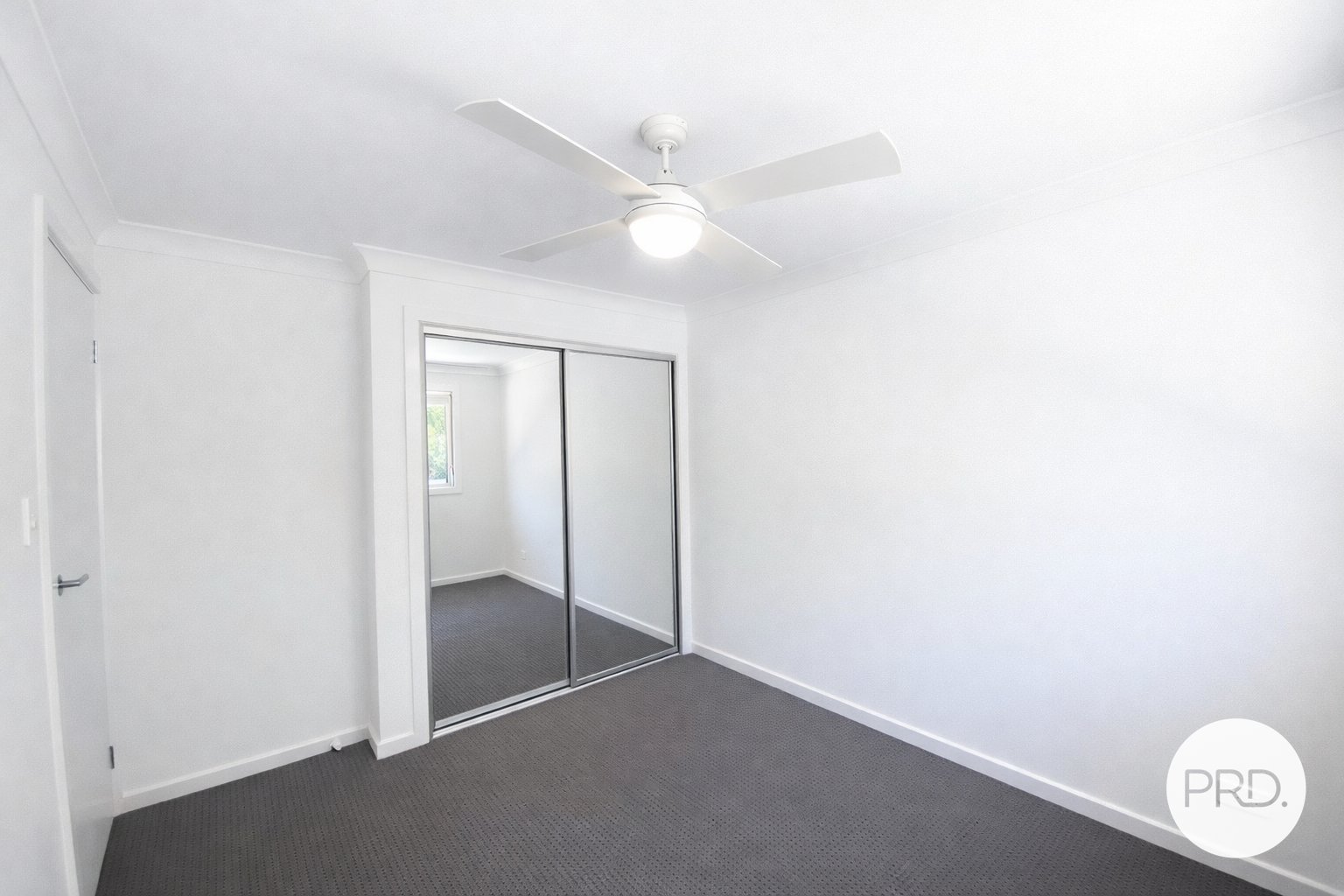 42 Vlatko Drive WEST HOXTON 8