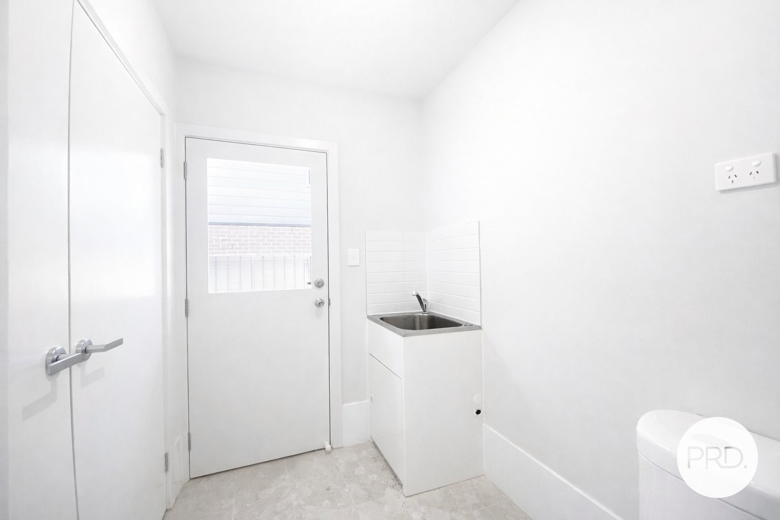 42 Vlatko Drive WEST HOXTON 14