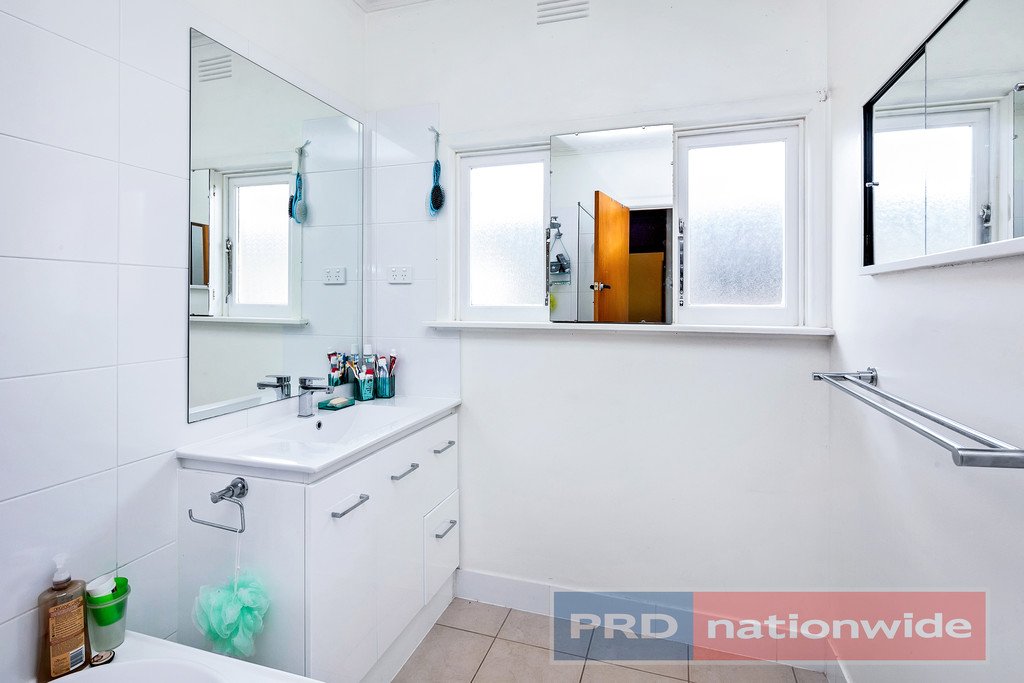 42 Waller Avenue NEWINGTON 7