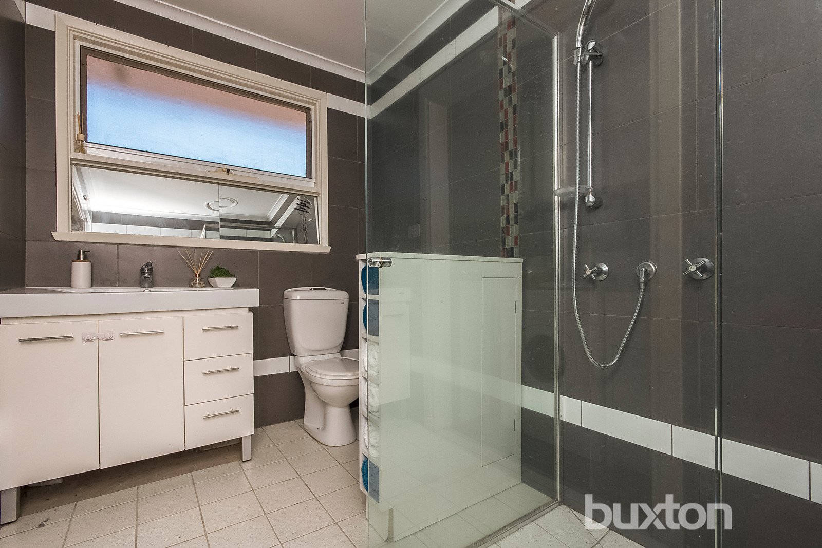 Gallery: 42 Walpole Avenue