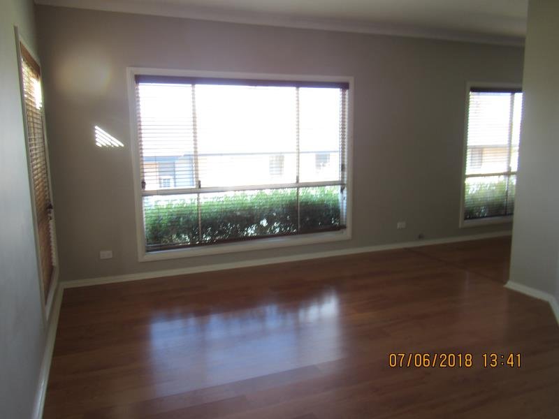 42 Warwick Road TAMWORTH 2