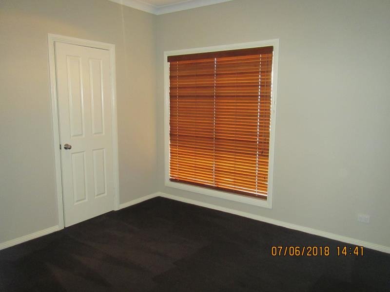 42 Warwick Road TAMWORTH 6