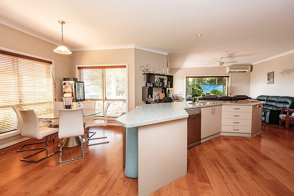 42 Warwick Road TAMWORTH 2
